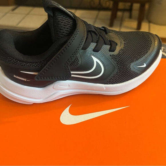 Nike Other - Nike Kids Black and White Sneakers